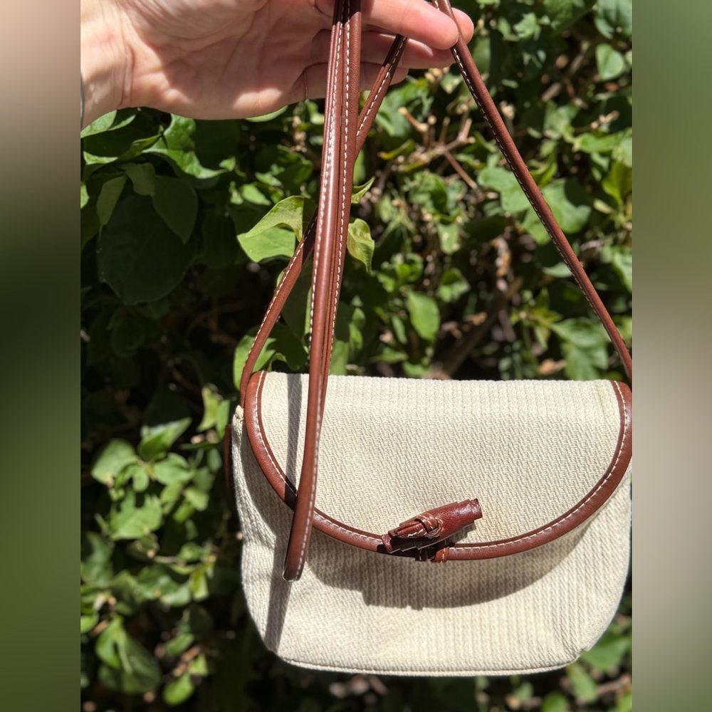 Elegant Cream and Leather Vintage Liz Claiborne Crossbody Bag